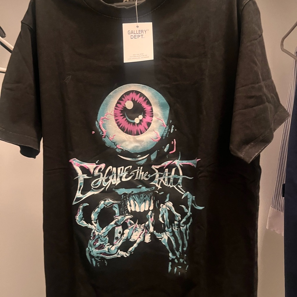 Gallery Dept Black and Pink Short Sleeve Tee